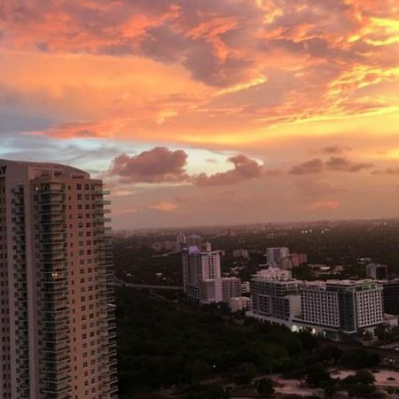 Lyx Suites At One Broadway In Brickell Miami Exteriér fotografie