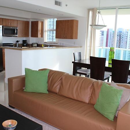 Lyx Suites At One Broadway In Brickell Miami Exteriér fotografie