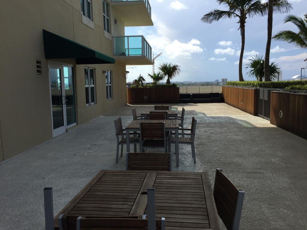 Lyx Suites At One Broadway In Brickell Miami Exteriér fotografie