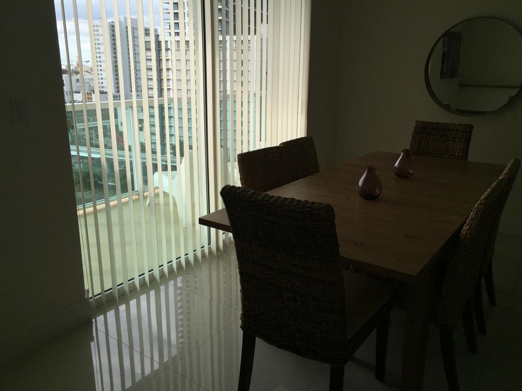 Lyx Suites At One Broadway In Brickell Miami Exteriér fotografie