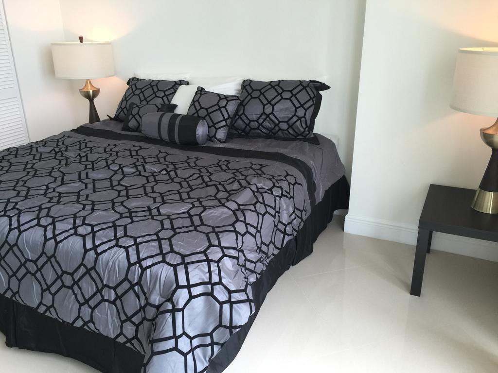 Lyx Suites At One Broadway In Brickell Miami Exteriér fotografie