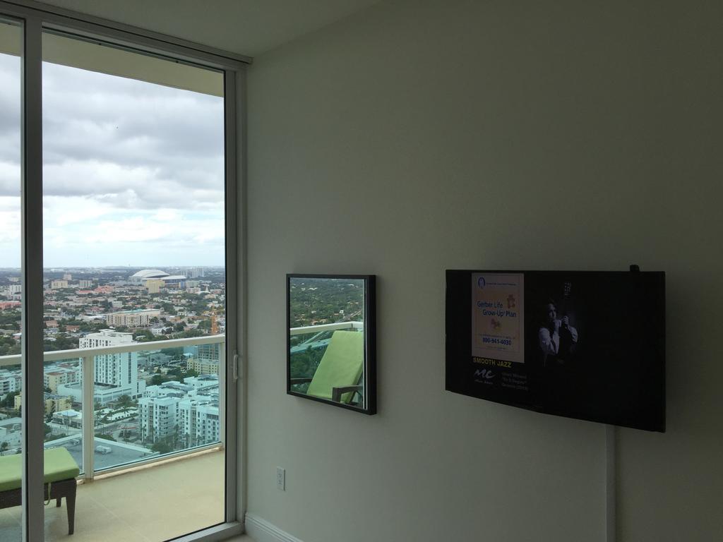 Lyx Suites At One Broadway In Brickell Miami Exteriér fotografie