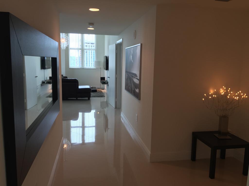 Lyx Suites At One Broadway In Brickell Miami Exteriér fotografie