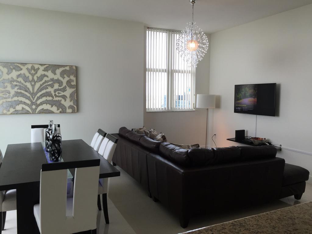 Lyx Suites At One Broadway In Brickell Miami Exteriér fotografie