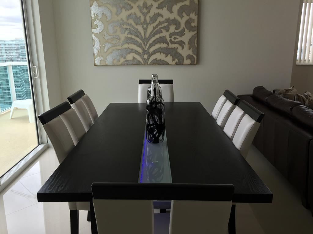 Lyx Suites At One Broadway In Brickell Miami Exteriér fotografie