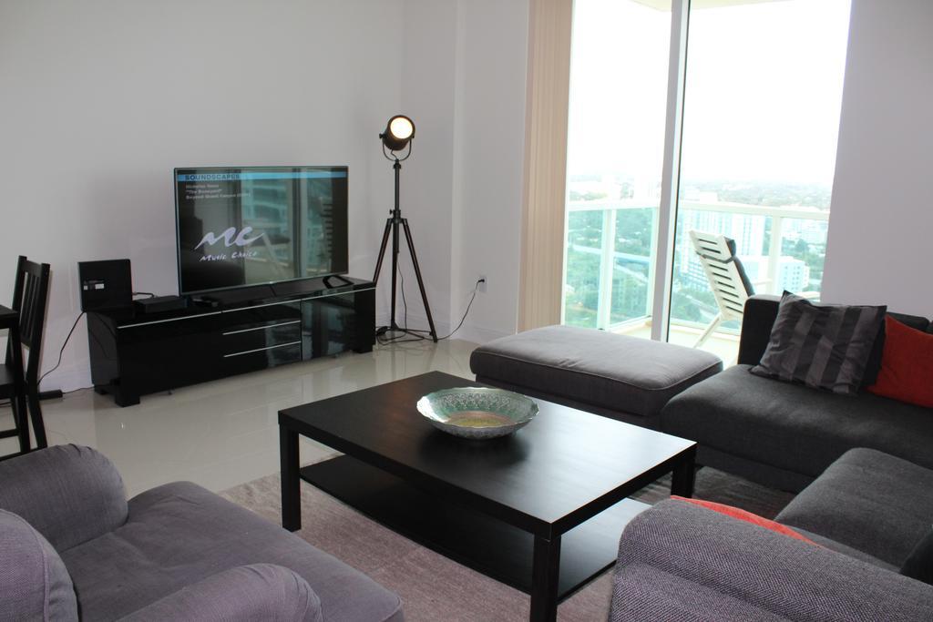 Lyx Suites At One Broadway In Brickell Miami Exteriér fotografie