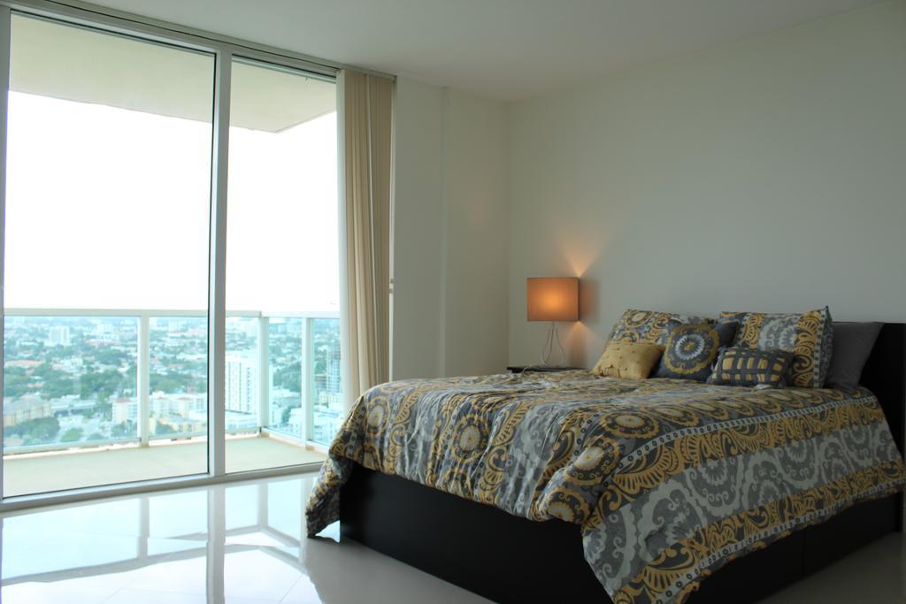 Lyx Suites At One Broadway In Brickell Miami Exteriér fotografie