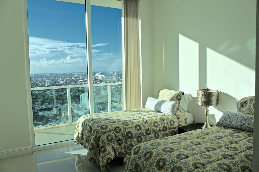 Lyx Suites At One Broadway In Brickell Miami Exteriér fotografie
