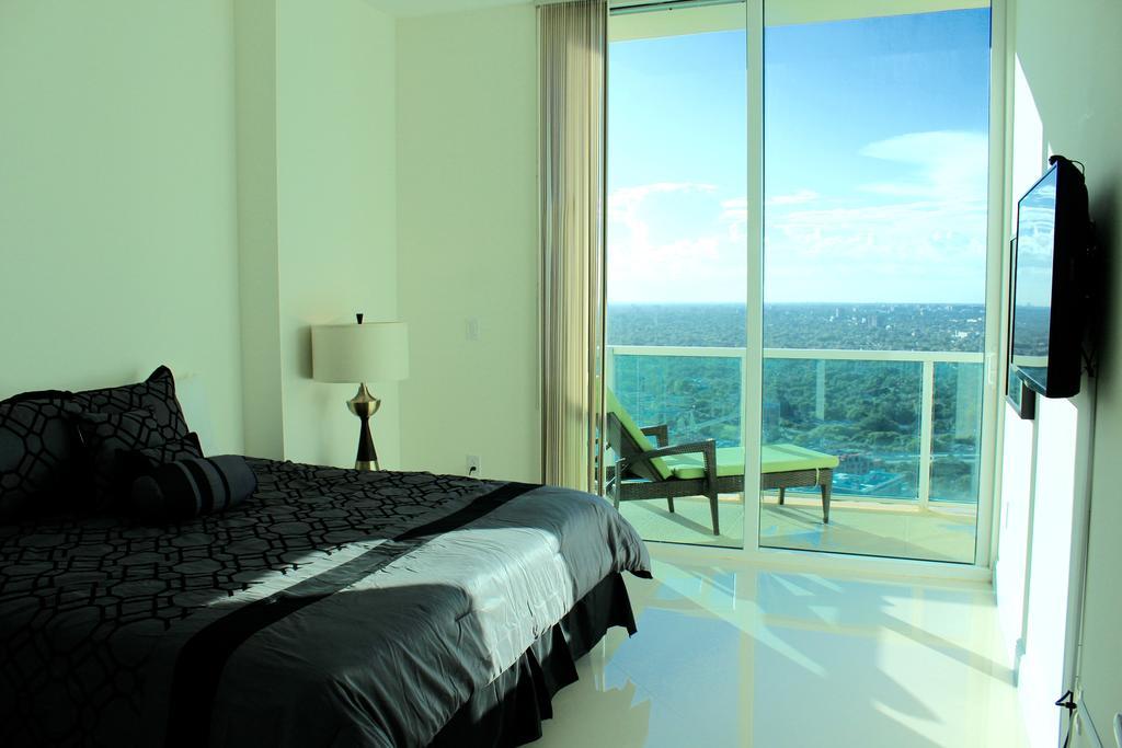 Lyx Suites At One Broadway In Brickell Miami Exteriér fotografie