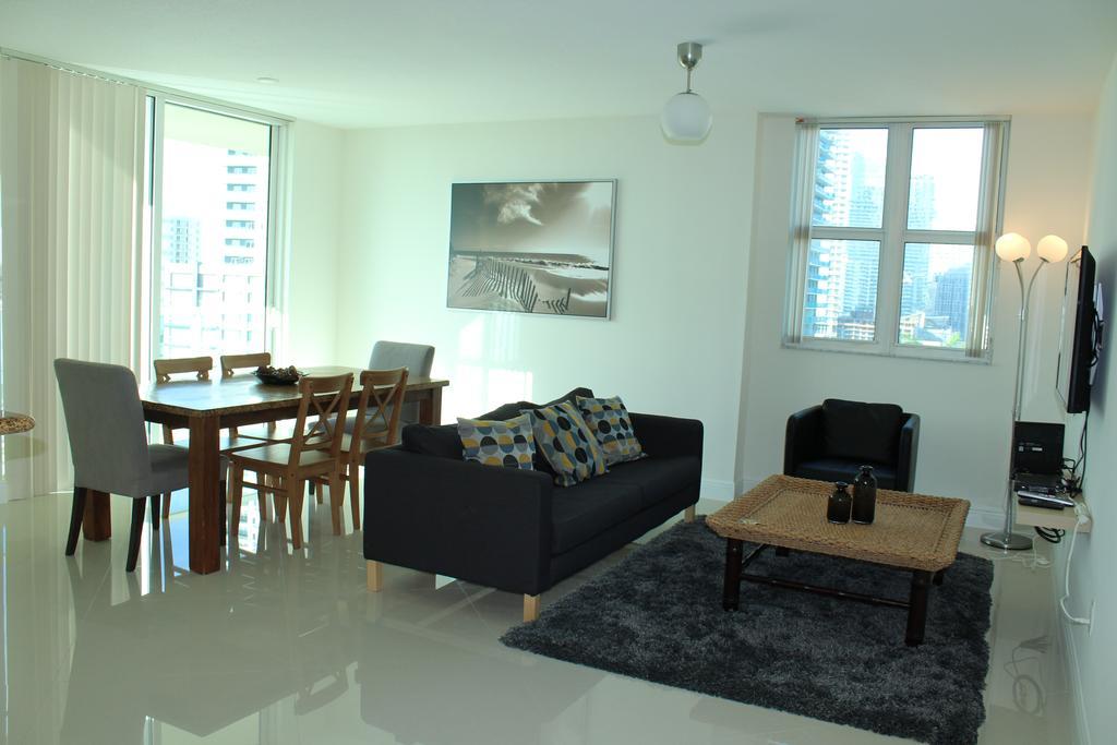 Lyx Suites At One Broadway In Brickell Miami Exteriér fotografie